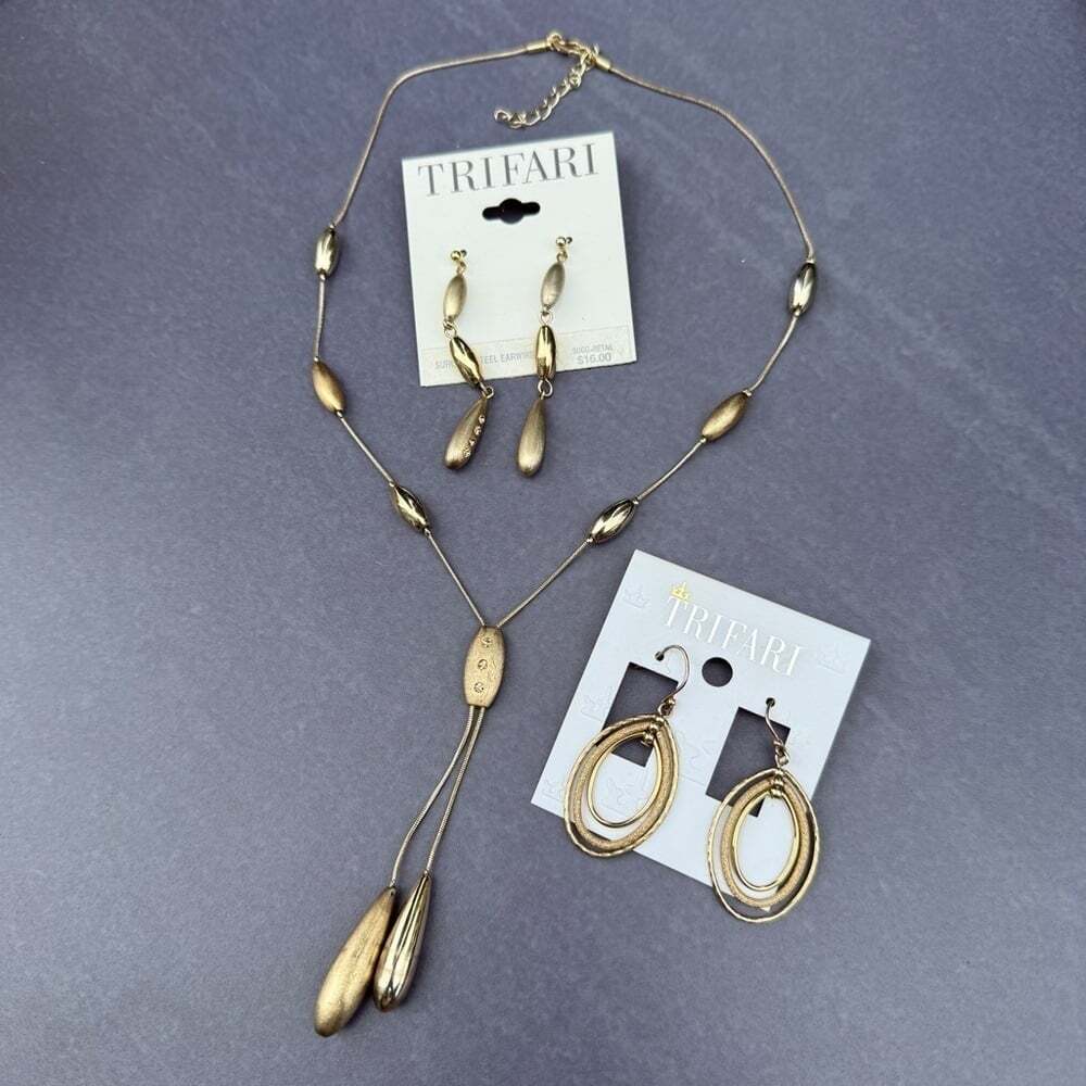 Trifari Gold Necklace and Earrings Set